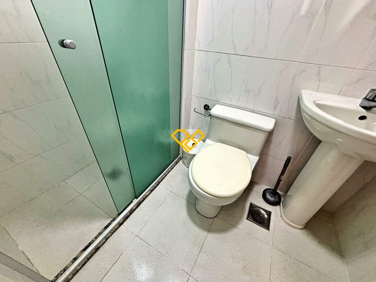 Apartamento à venda no Ponta da Praia: Wc de serviço