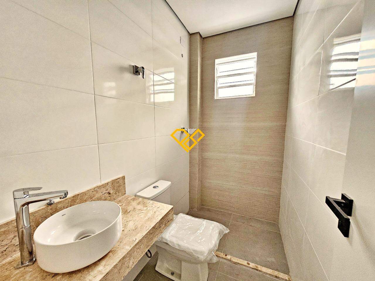 Sobreposta Baixa à venda no Aparecida: WC Social
