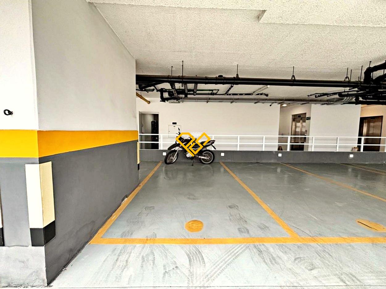 Apartamento à venda no Boqueirão: Garagem