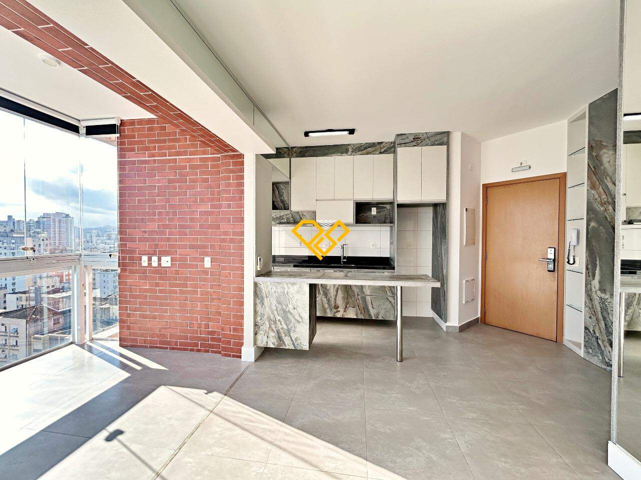 Apartamento à venda no Boqueirão: Varanda e sala