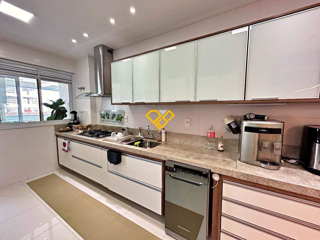 Apartamento à venda no Ponta da Praia: Cozinha