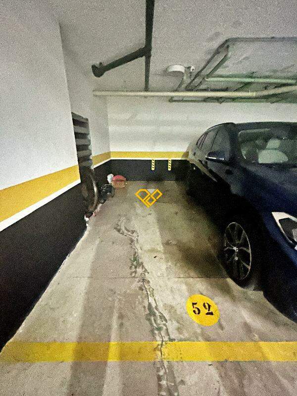 Apartamento à venda no Ponta da Praia: Garagem