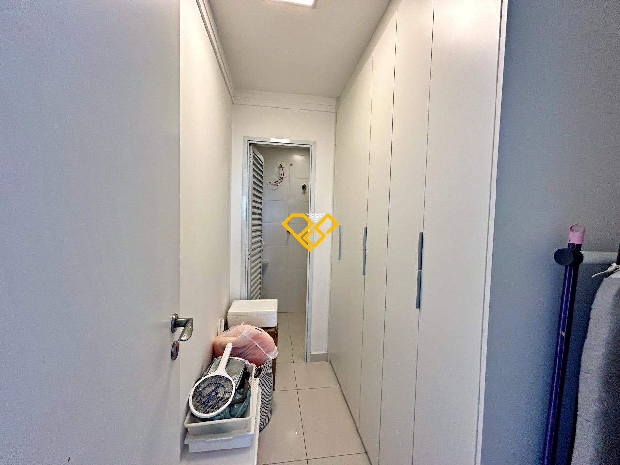 Apartamento à venda no Ponta da Praia: Área de Serviço