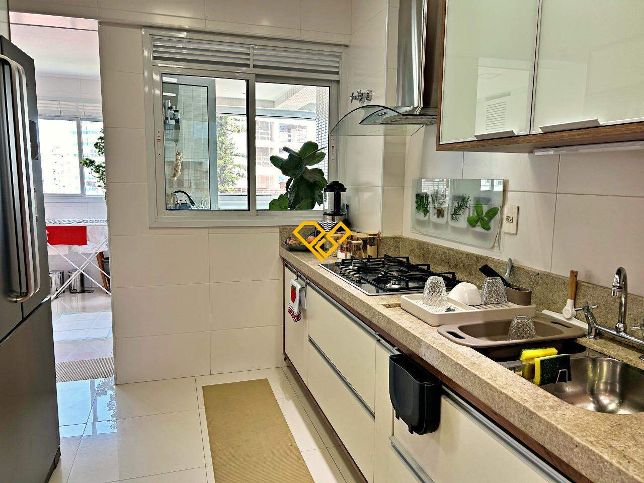 Apartamento à venda no Ponta da Praia: Cozinha