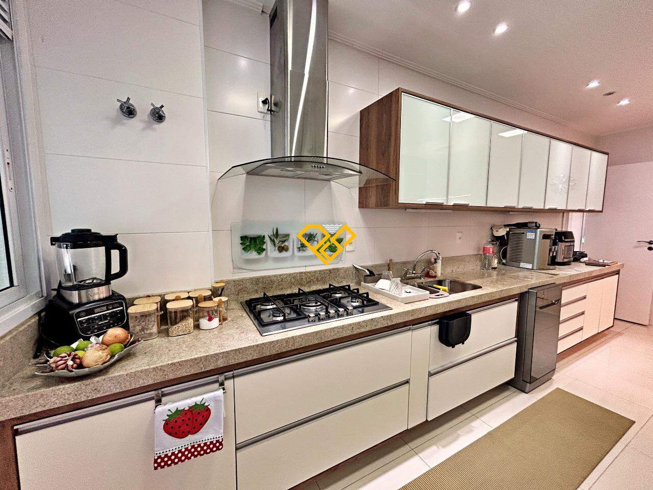 Apartamento à venda no Ponta da Praia: Cozinha