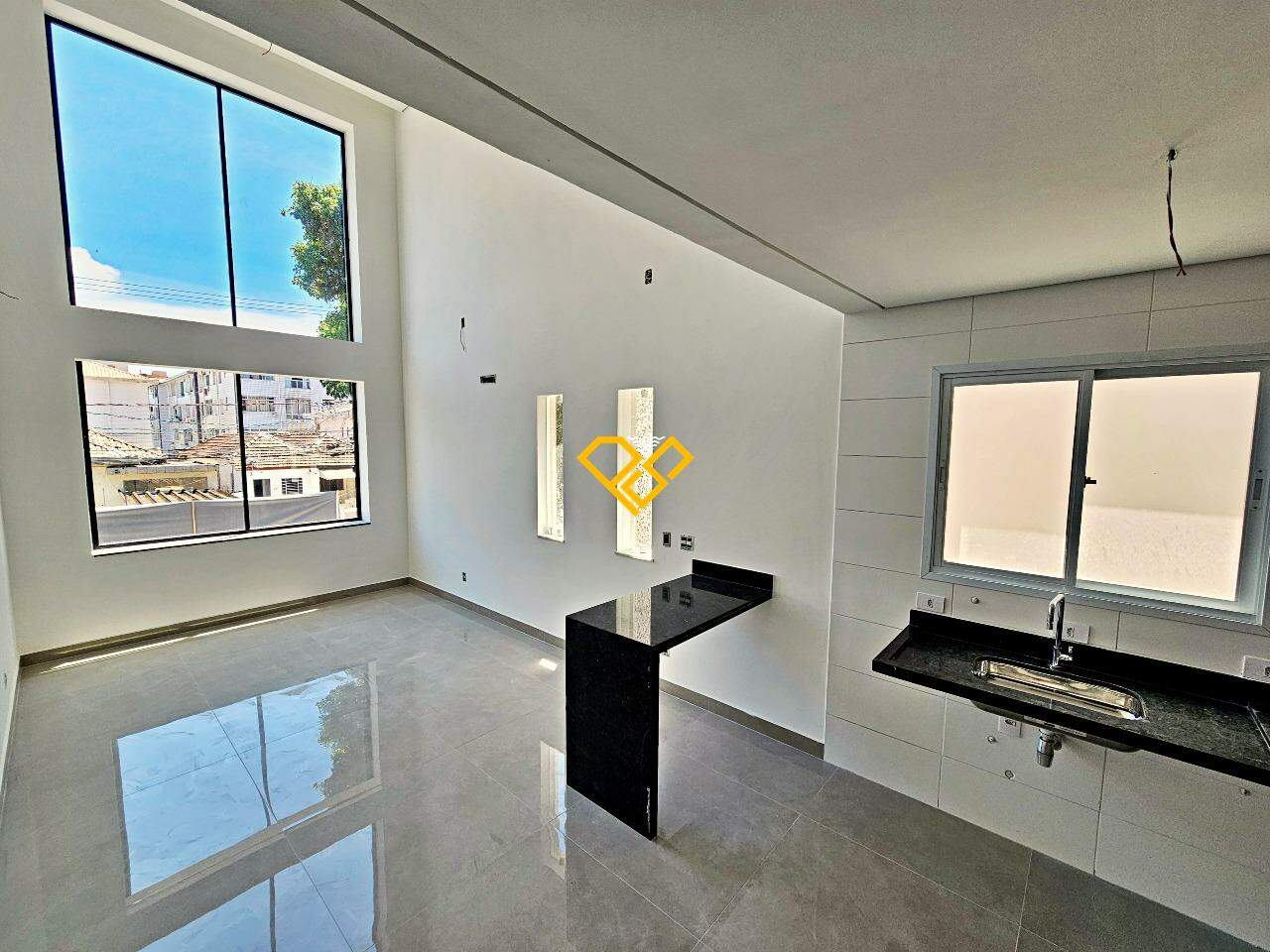 Sobreposta Alta à venda no Aparecida: Sala e cozinha - Piso 1