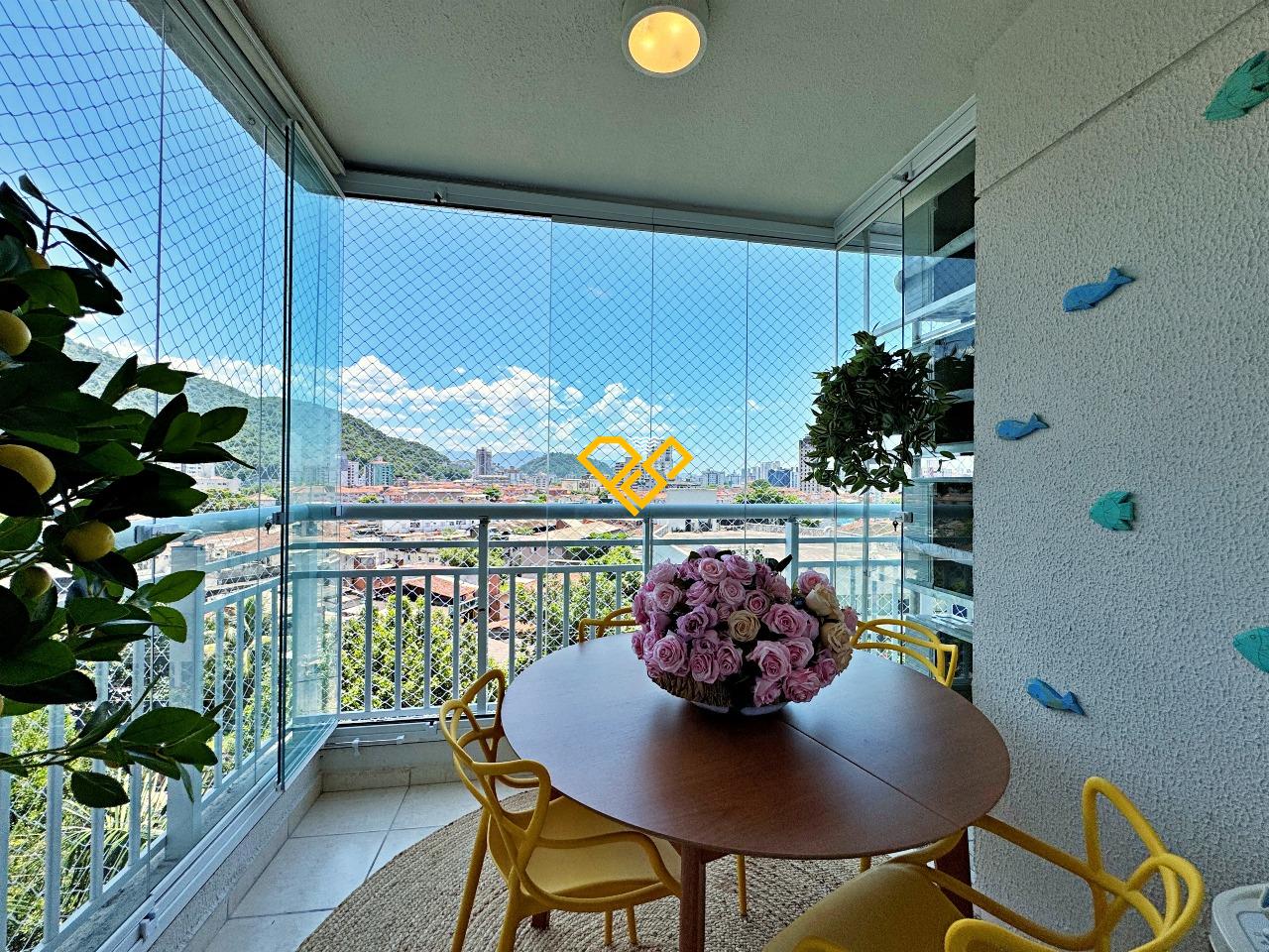 Apartamento para aluguel no Marapé: Varanda