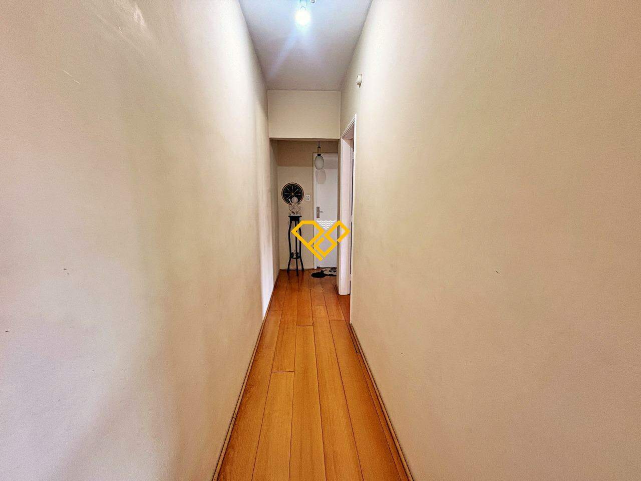 Apartamento à venda no Campo Grande: Corredor