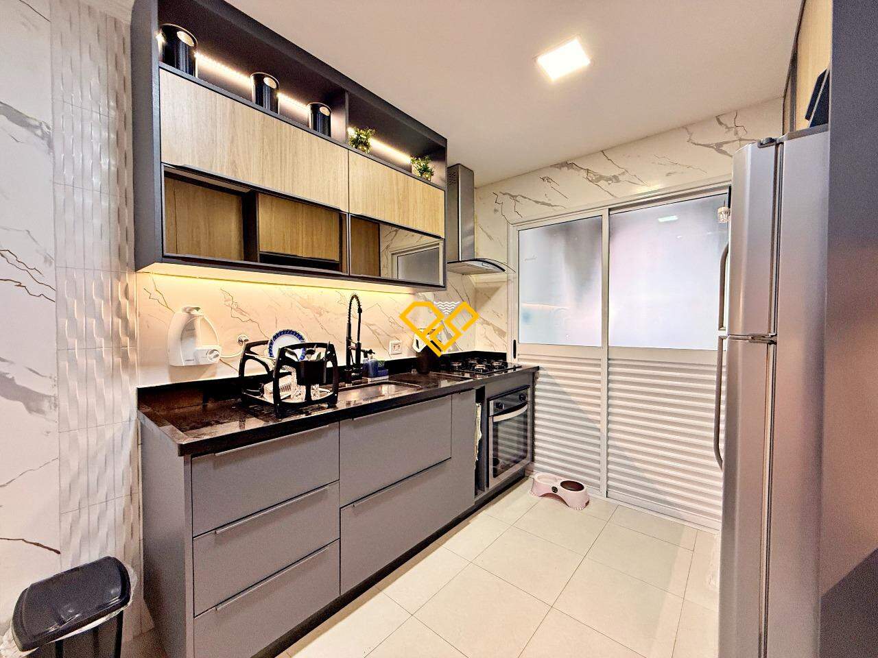Apartamento à venda no Gonzaga: Cozinha