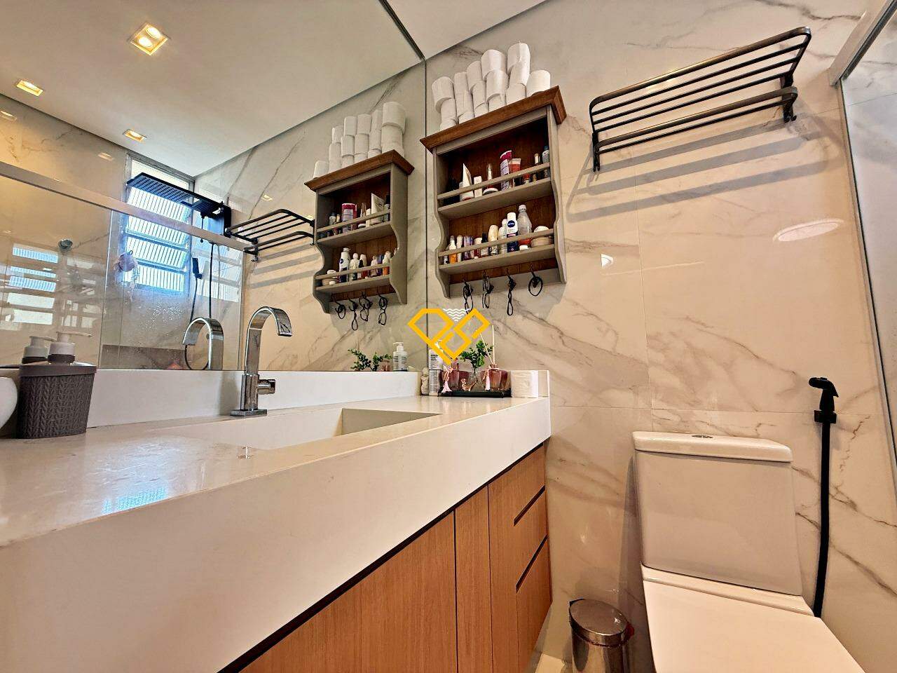 Apartamento à venda no José Menino: WC Suíte 1