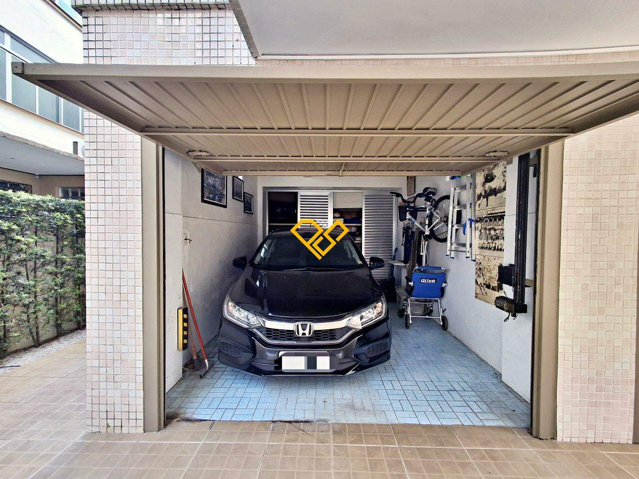 Apartamento à venda no José Menino: Garagem