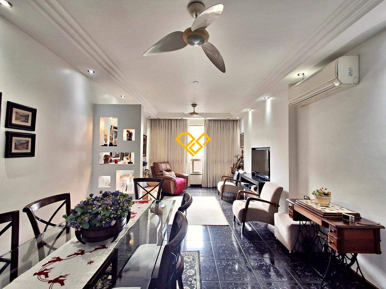 Apartamento à venda no José Menino: Sala