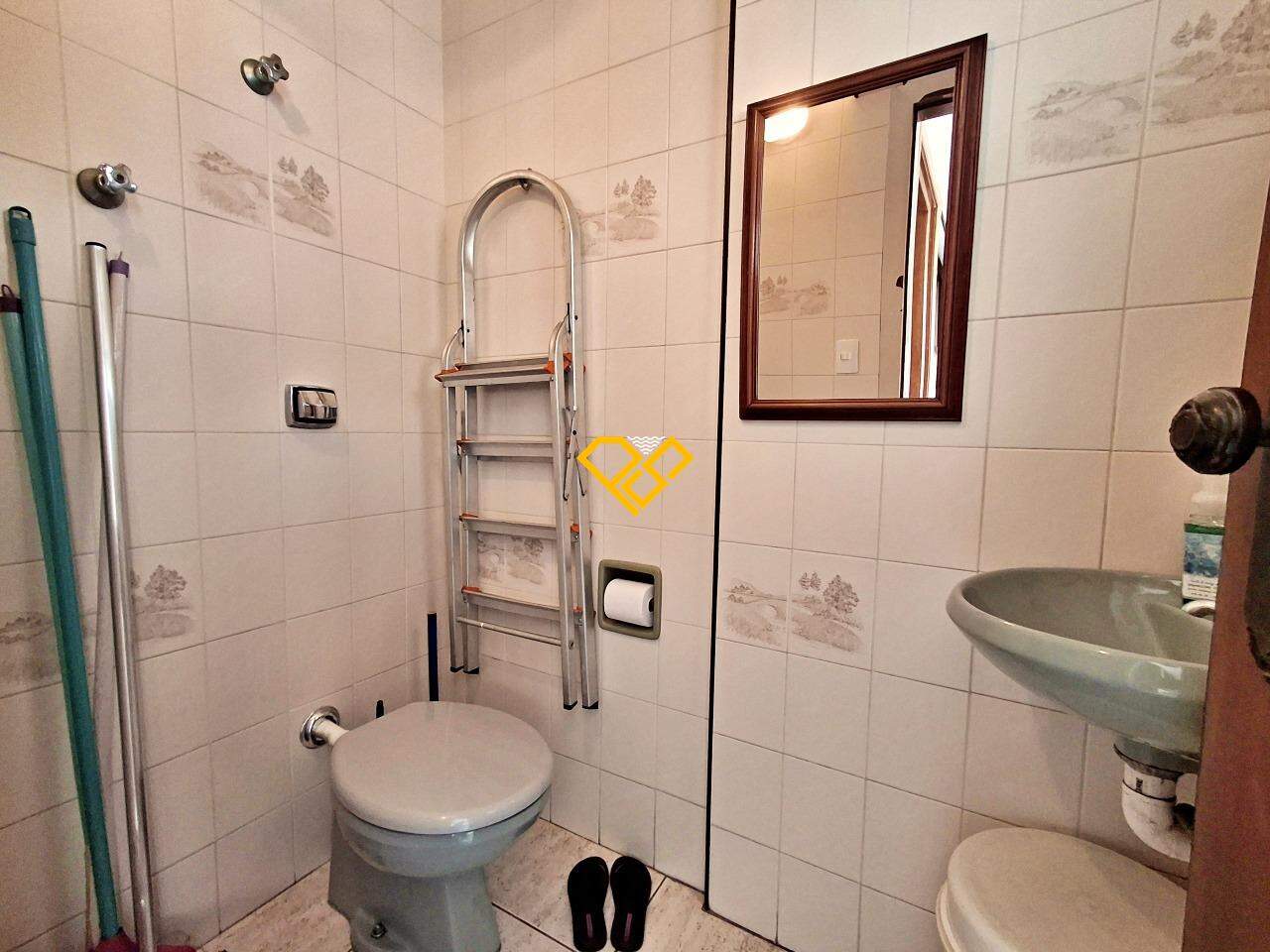 Apartamento à venda no José Menino: WC Serviço