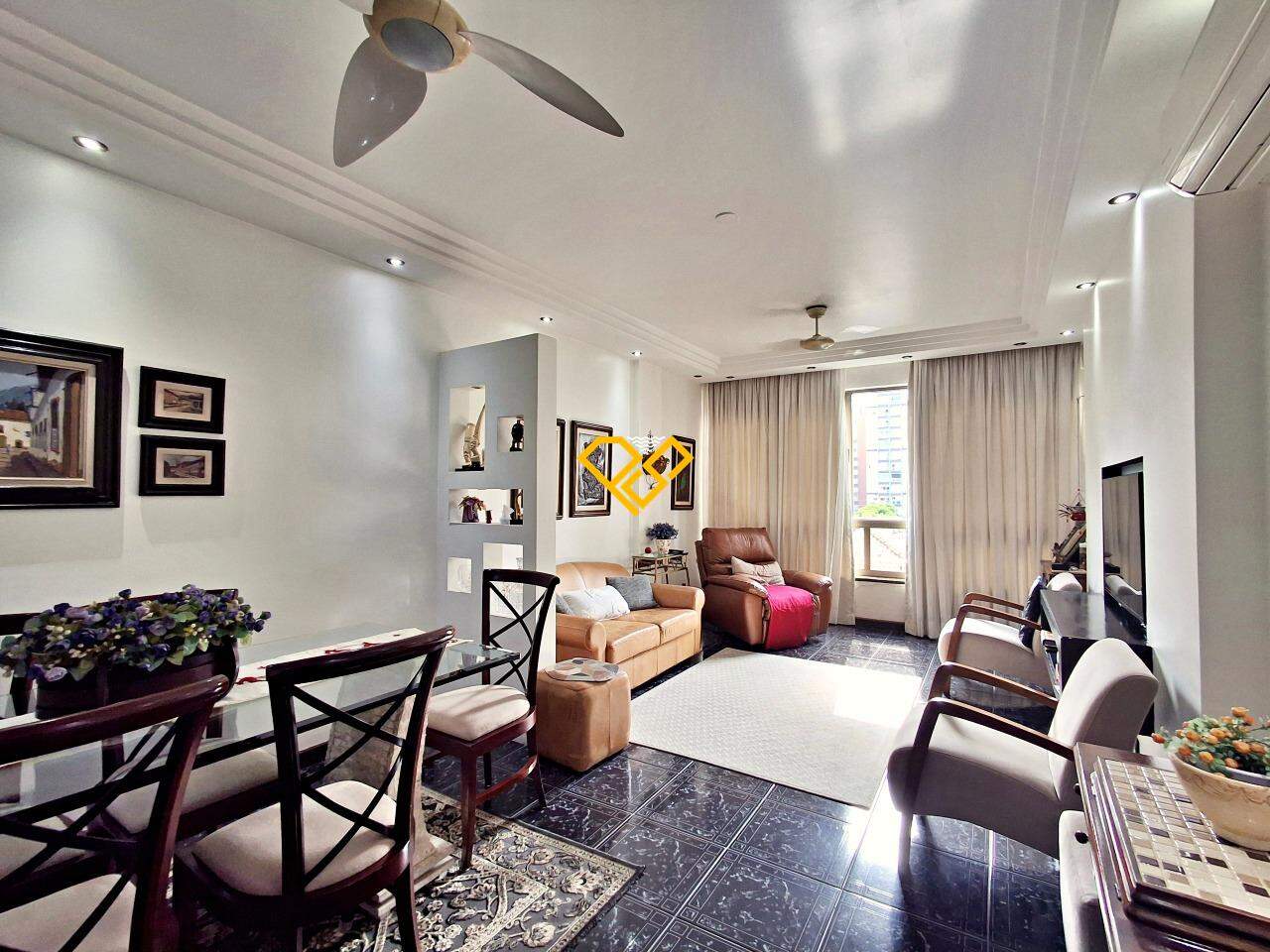 Apartamento à venda no José Menino: Sala