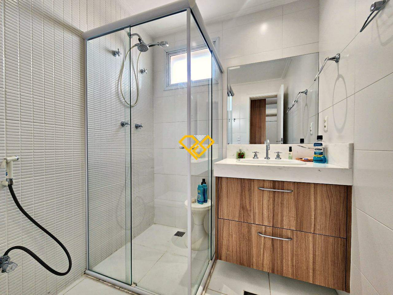 Apartamento para aluguel no Aparecida: Wc suíte 3