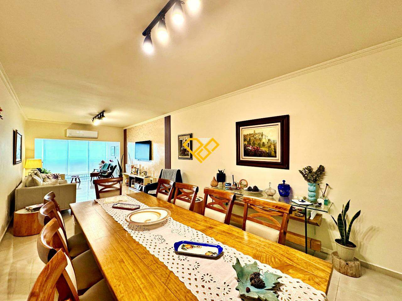 Apartamento à venda no Ponta da Praia: Sala