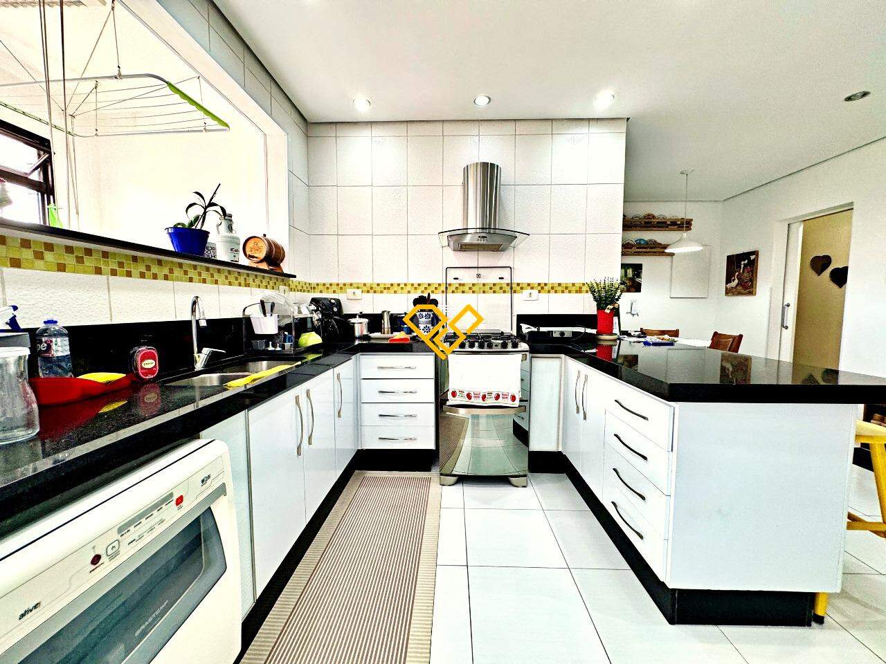 Apartamento à venda no Ponta da Praia: Cozinha