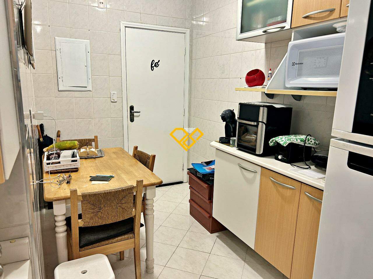 Apartamento à venda no Gonzaga: Cozinha