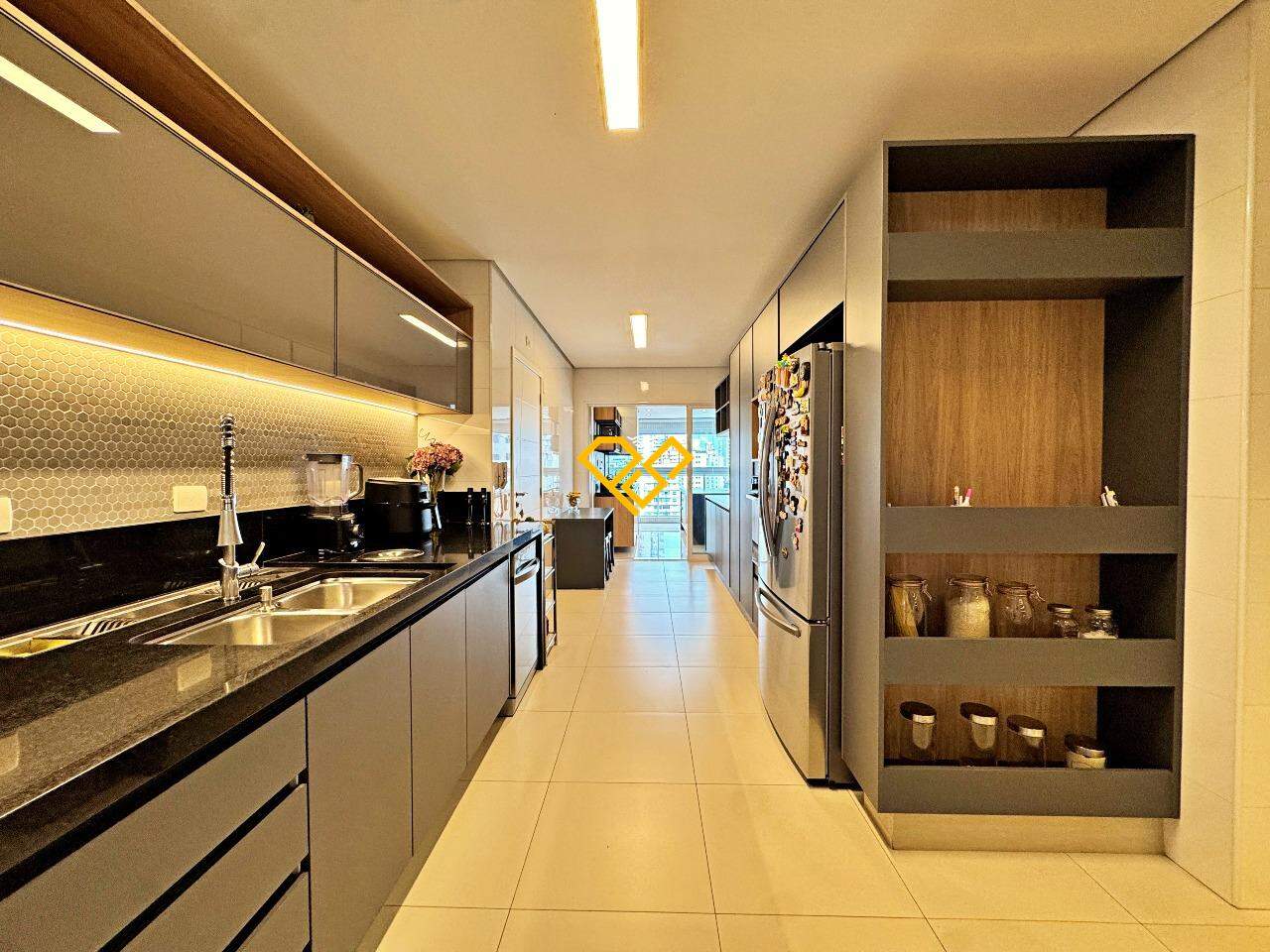 Apartamento à venda no Aparecida: Cozinha