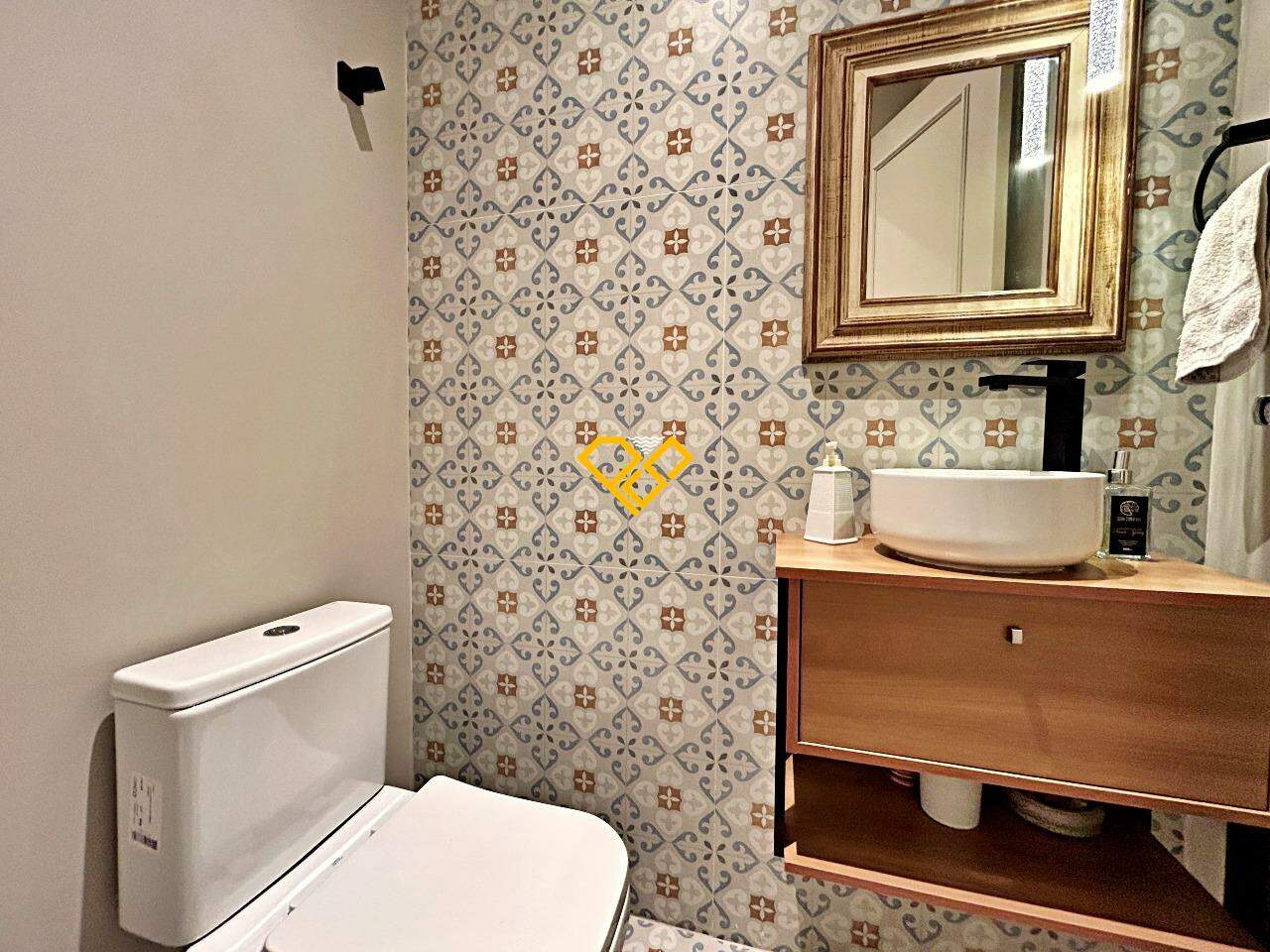 Apartamento à venda no Gonzaga: Lavabo