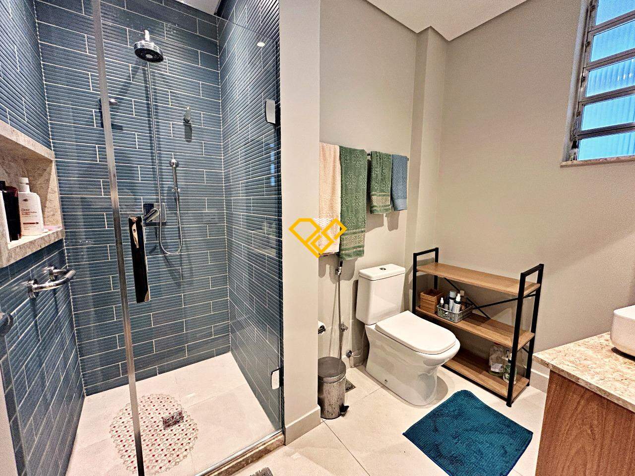 Apartamento à venda no Gonzaga: Wc social