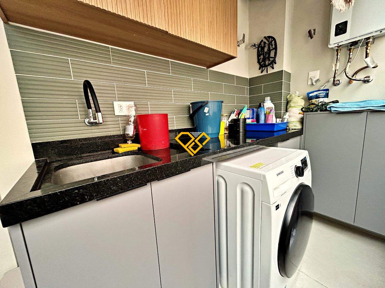 Apartamento à venda no Gonzaga: Área de serviço