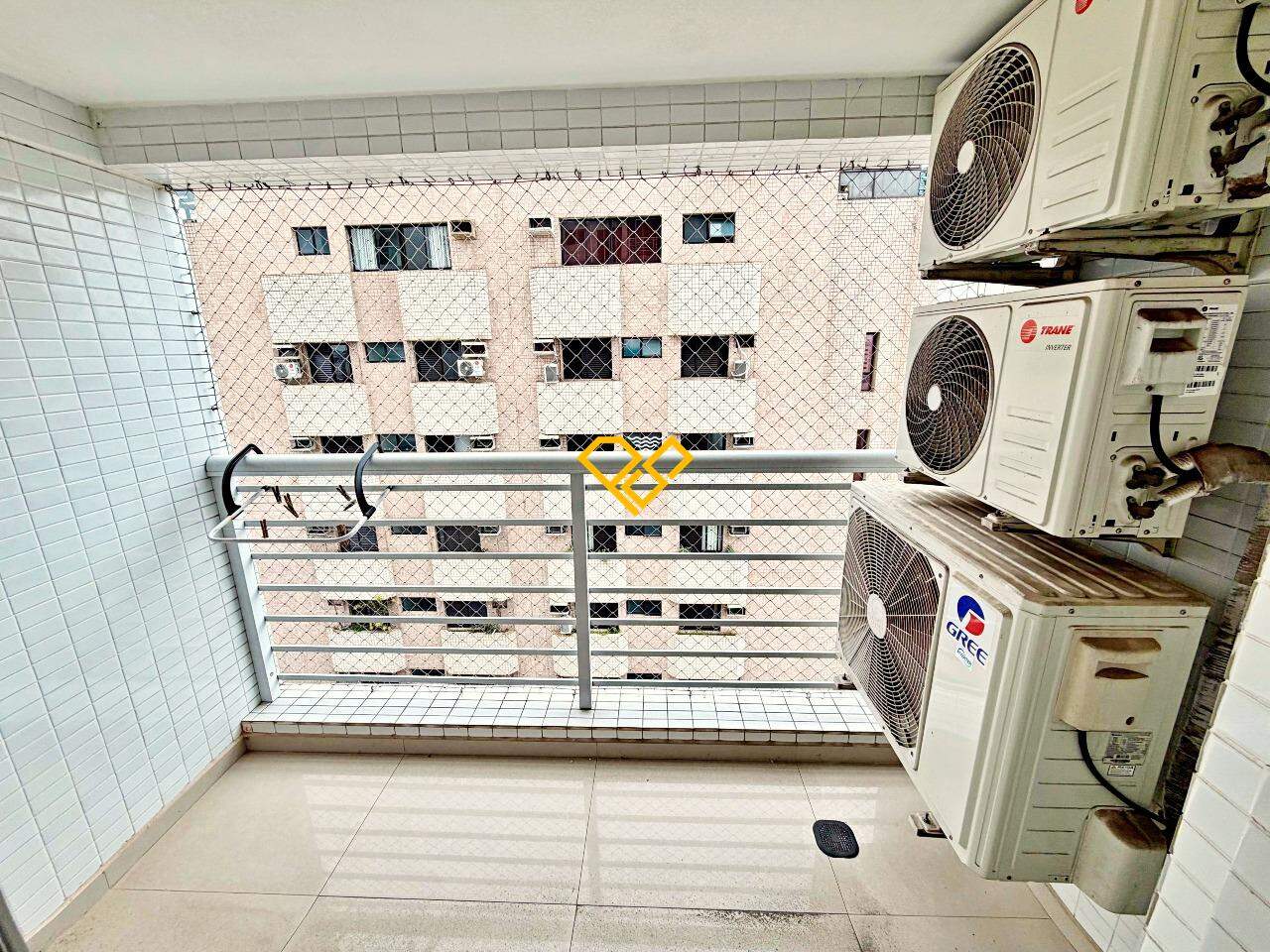 Apartamento para aluguel no Embaré: Área técnica
