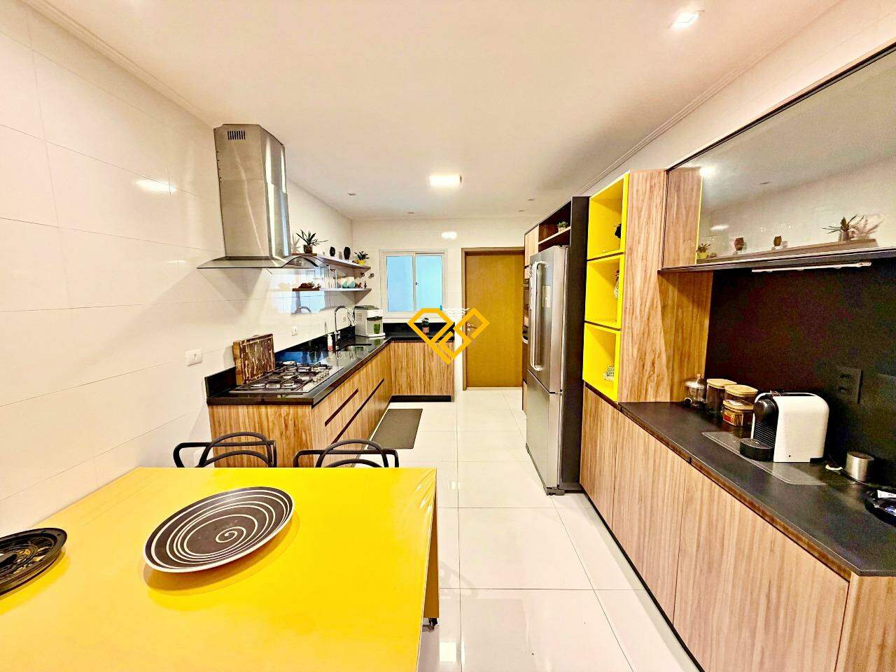 Apartamento para aluguel no Embaré: Cozinha
