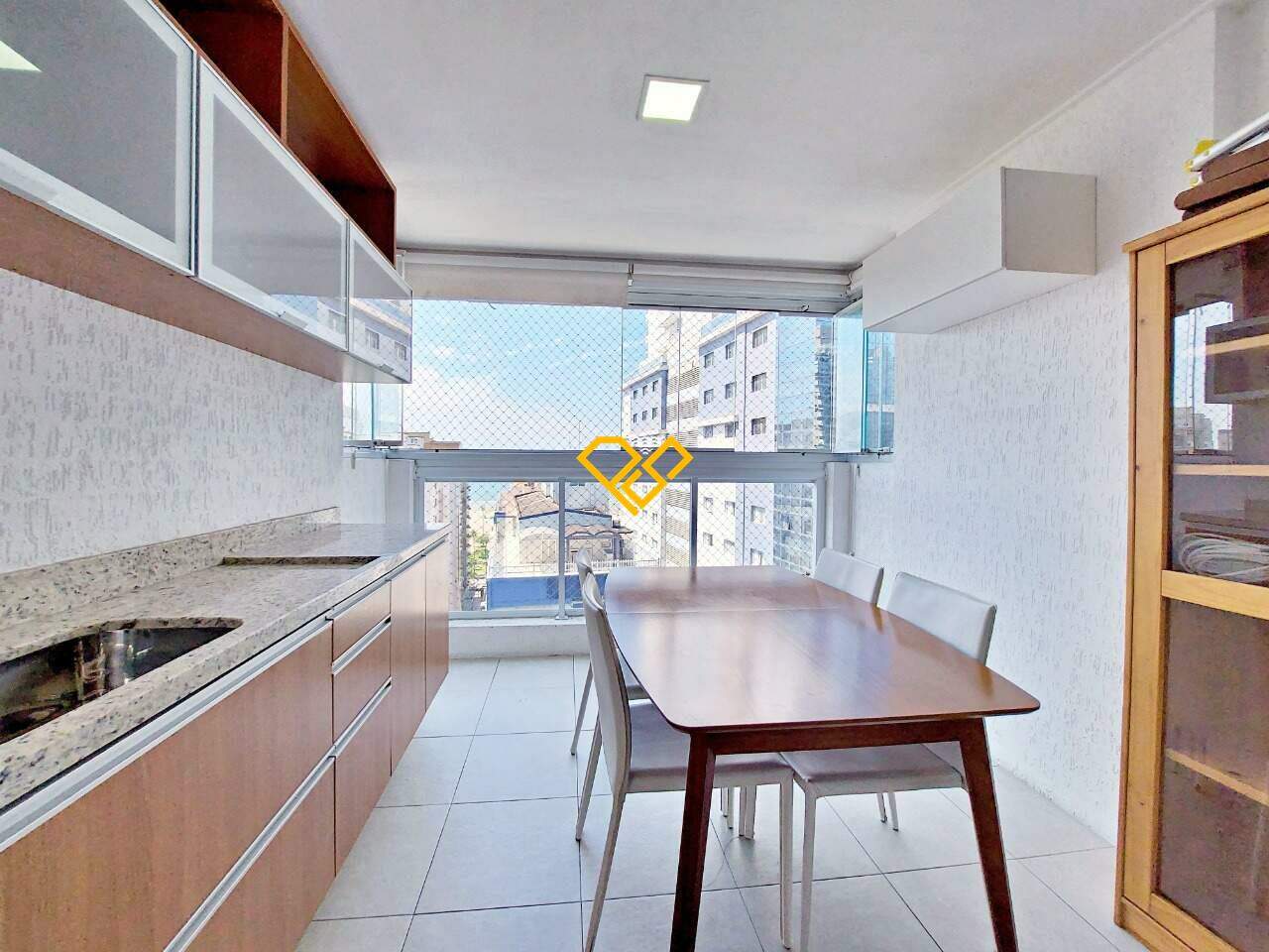 Apartamento para aluguel no Pompéia: Varanda