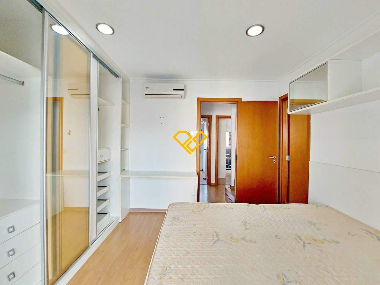 Apartamento para aluguel no Pompéia: Suíte 3