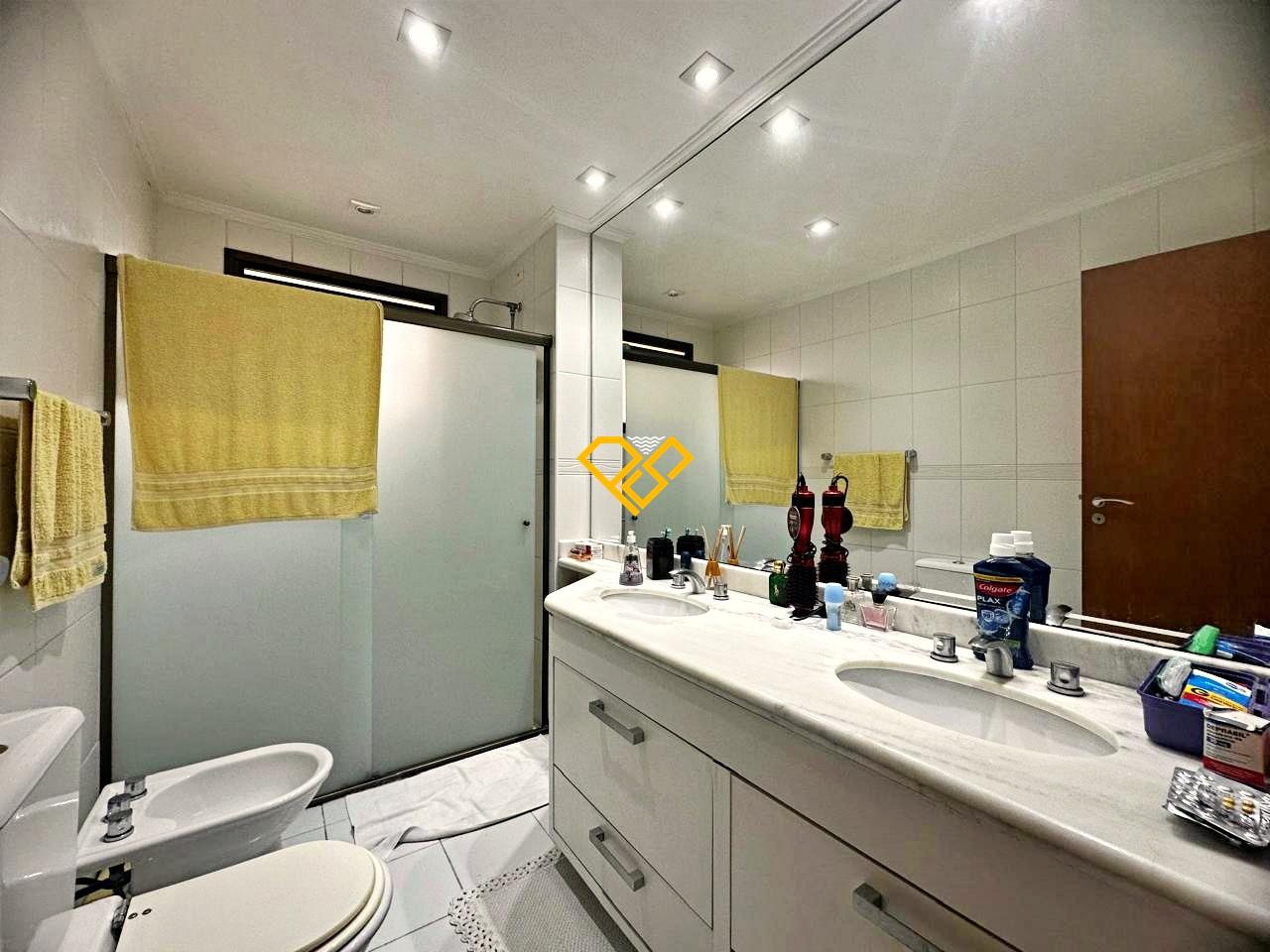 Apartamento à venda no Gonzaga: Wc suíte 1 - master