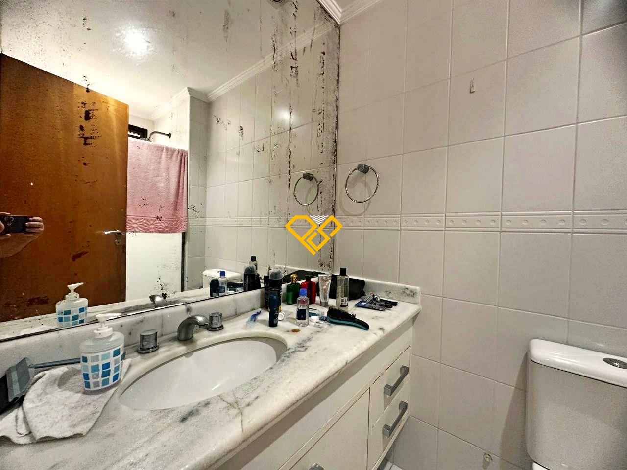 Apartamento à venda no Gonzaga: Wc suíte 2