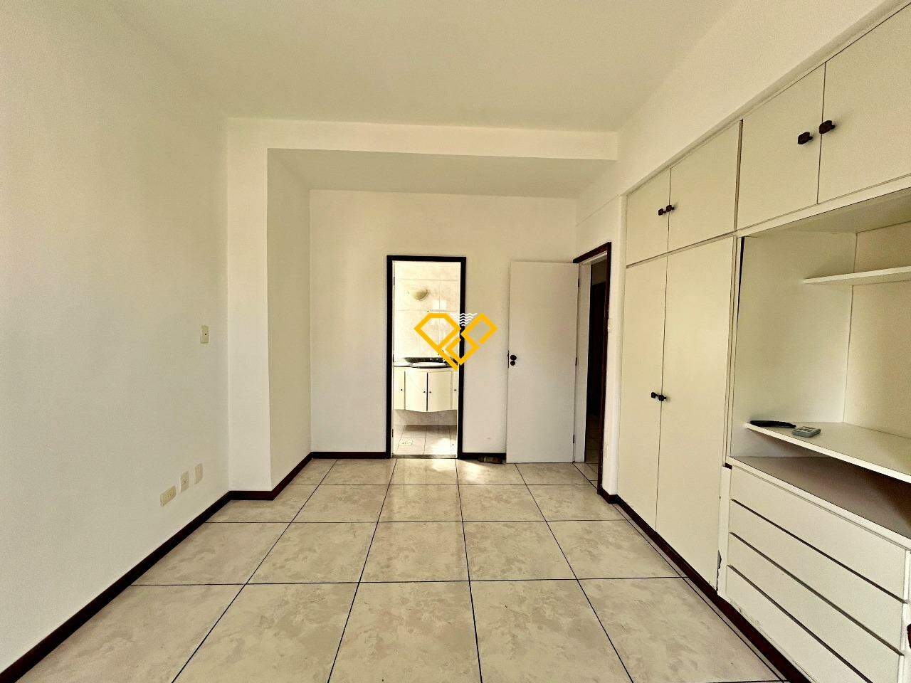 Apartamento à venda no Gonzaga: Dormitório 1 - suíte