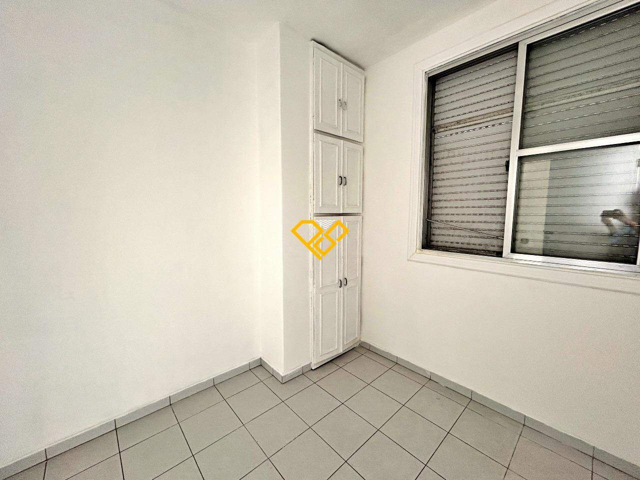Apartamento à venda no Gonzaga: Dependência