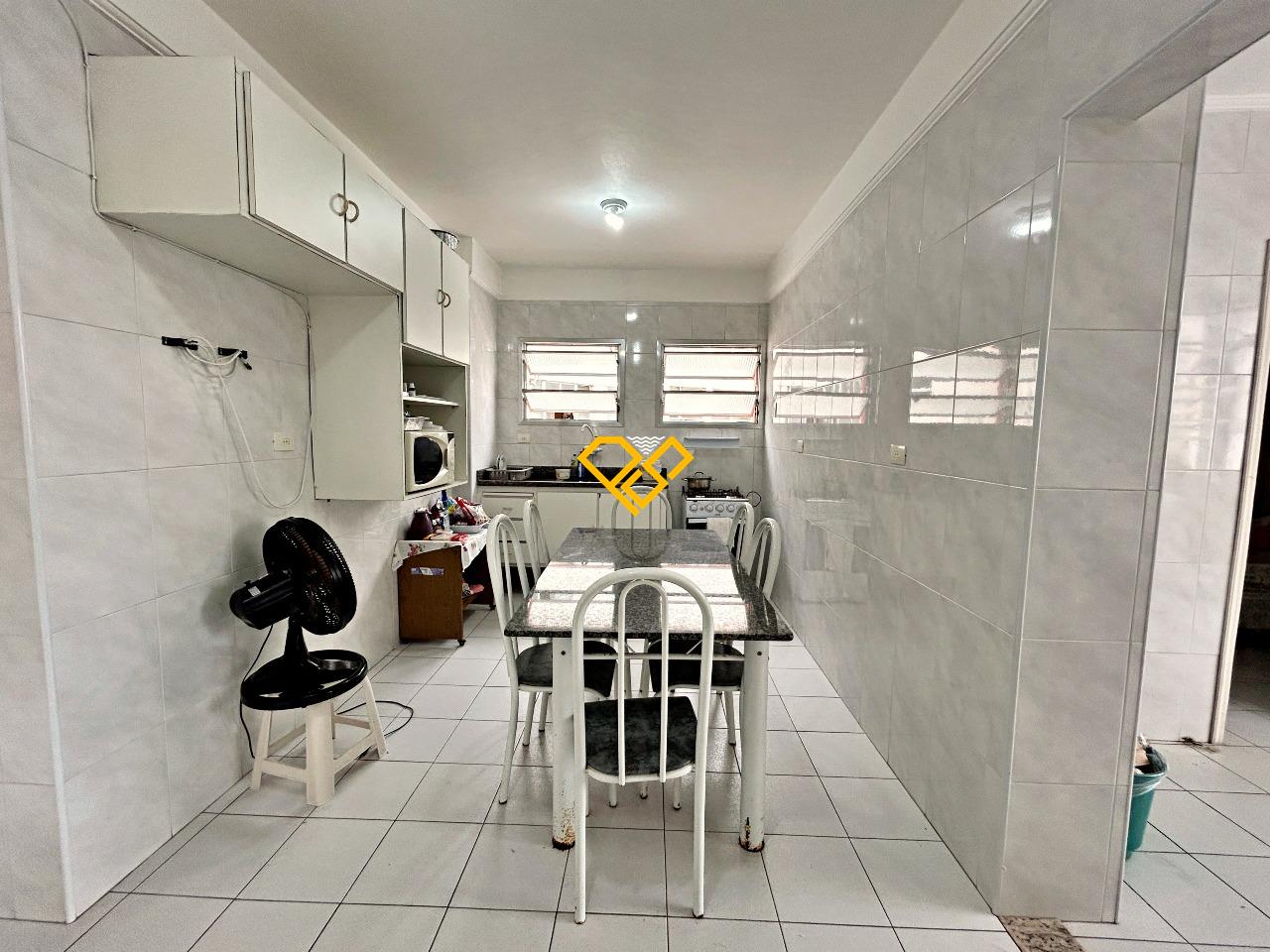 Apartamento à venda no Gonzaga: Cozinha