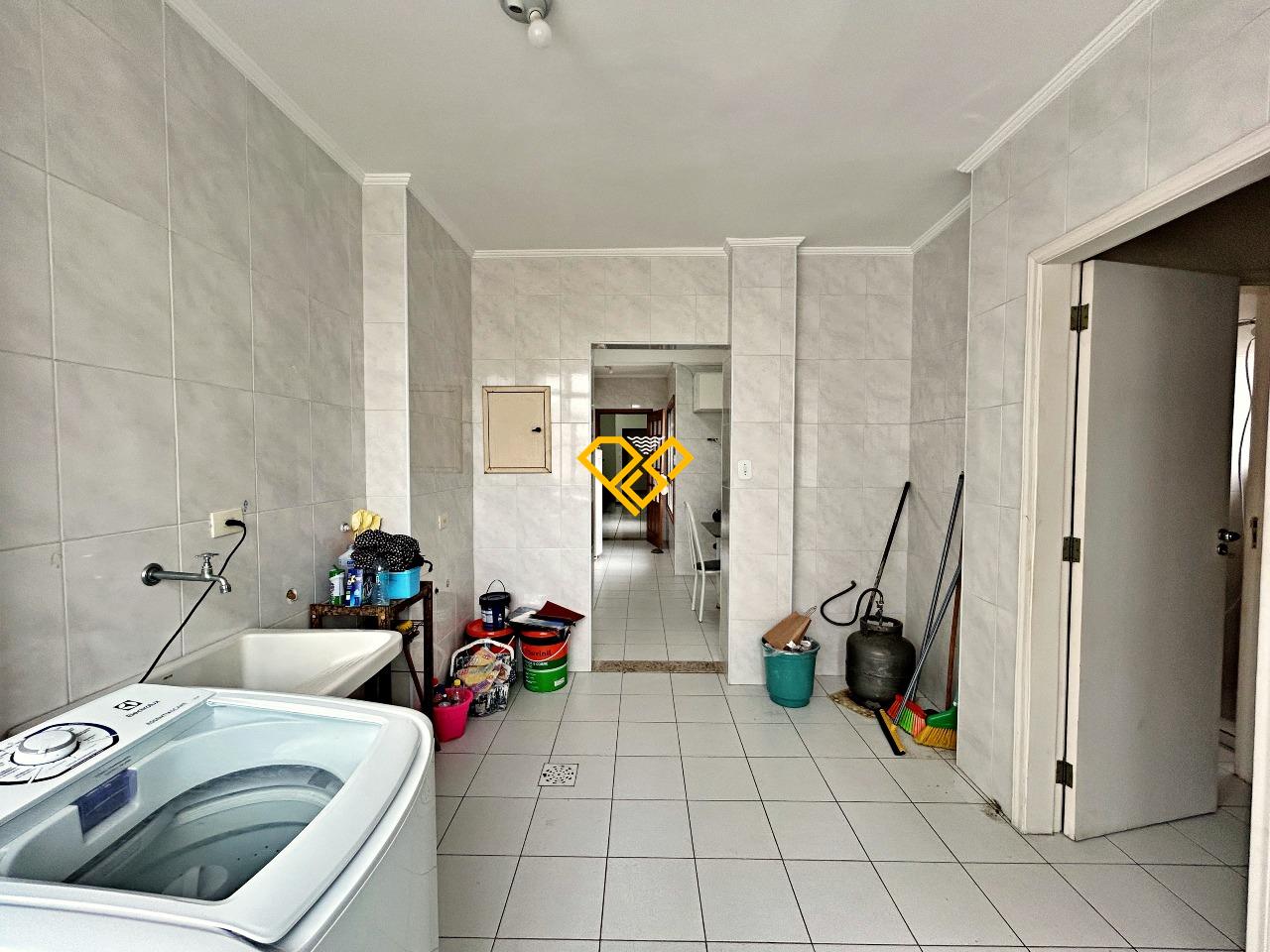 Apartamento à venda no Gonzaga: Área de serviço