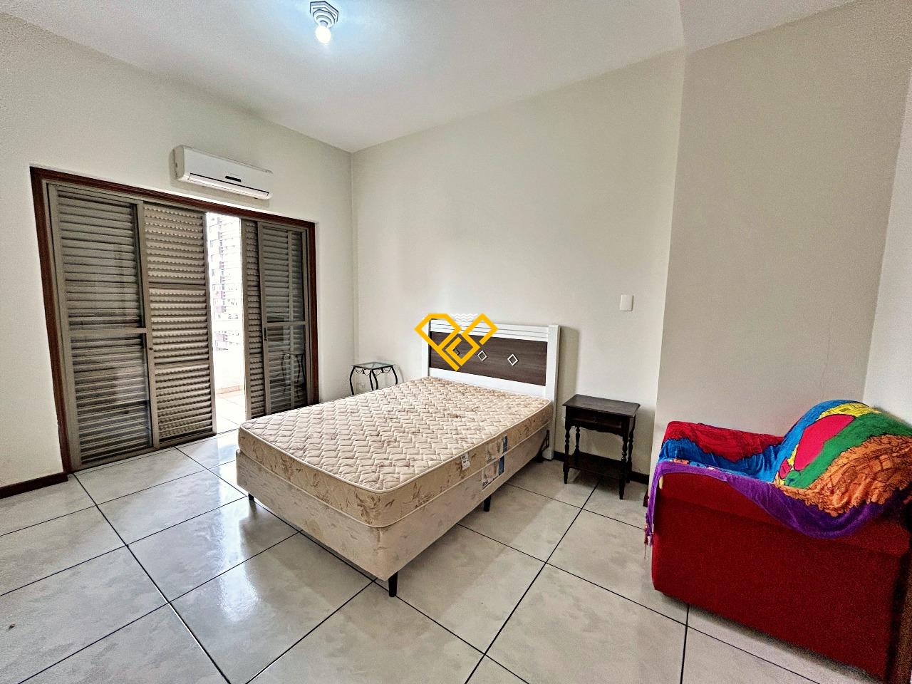 Apartamento à venda no Gonzaga: Dormitório 1 - suíte