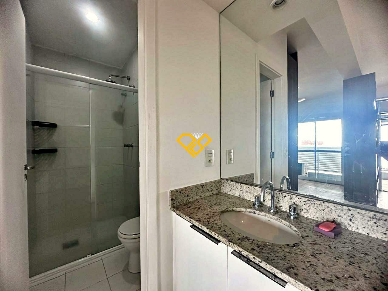 Apartamento à venda no Pompéia: Wc social