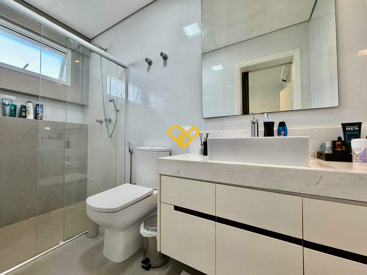 Apartamento à venda no Gonzaga: wc suite 3