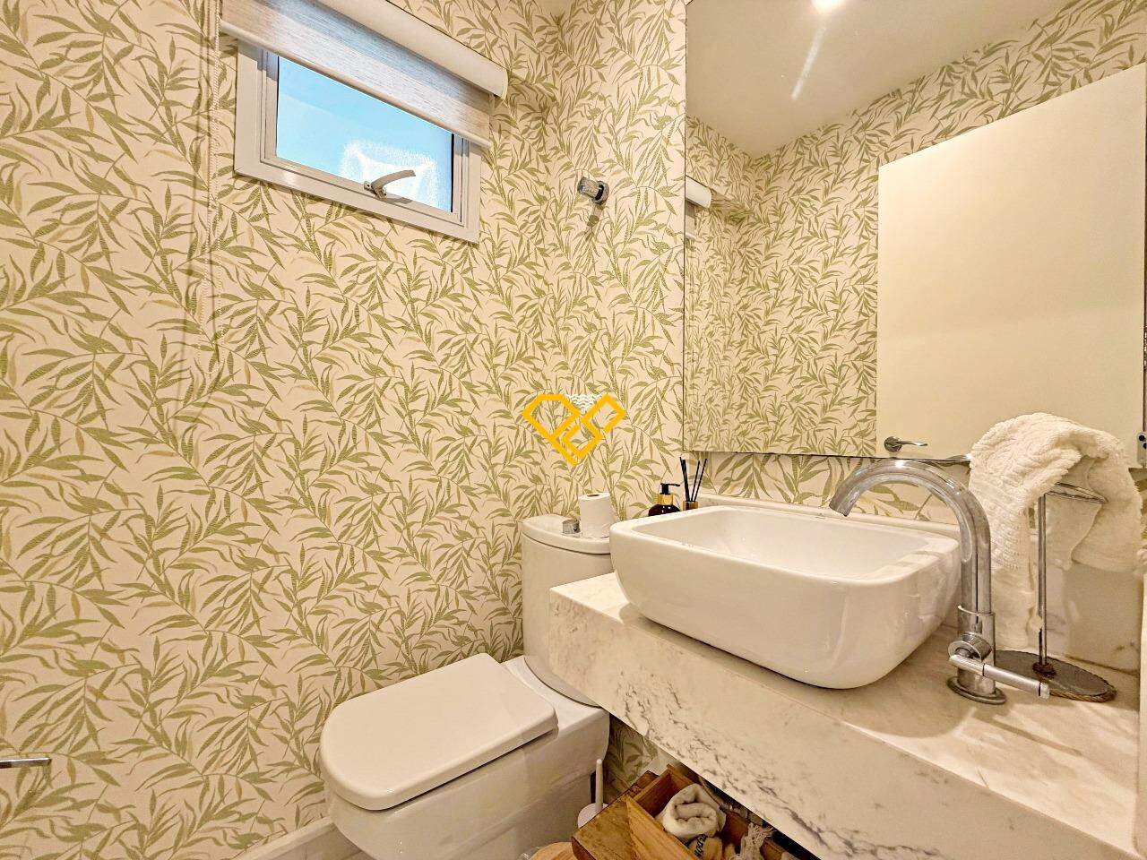 Apartamento à venda no Gonzaga: Lavabo