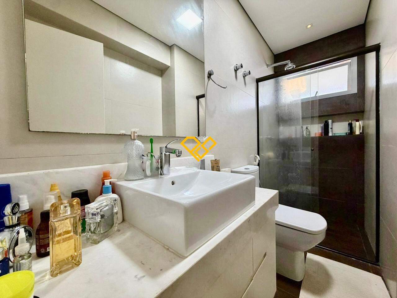 Apartamento à venda no Gonzaga: wc suite 2