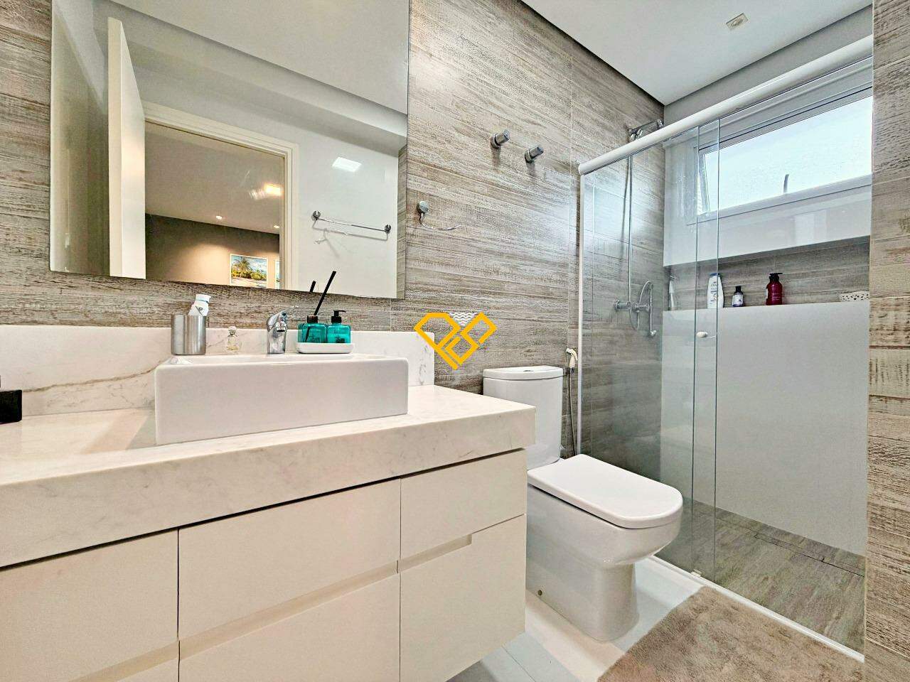 Apartamento à venda no Gonzaga: Wc suíte 2