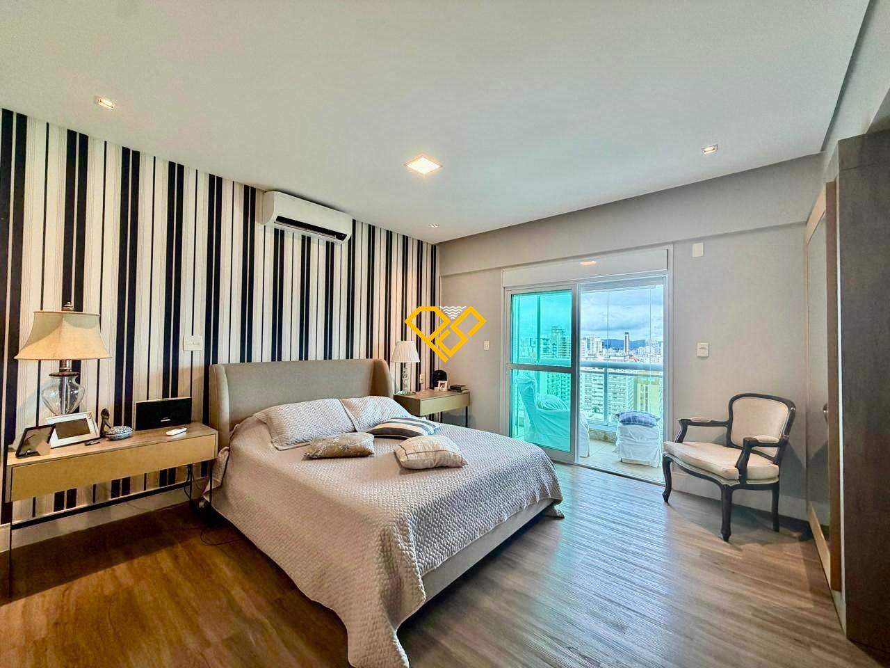 Apartamento à venda no Gonzaga: suite master