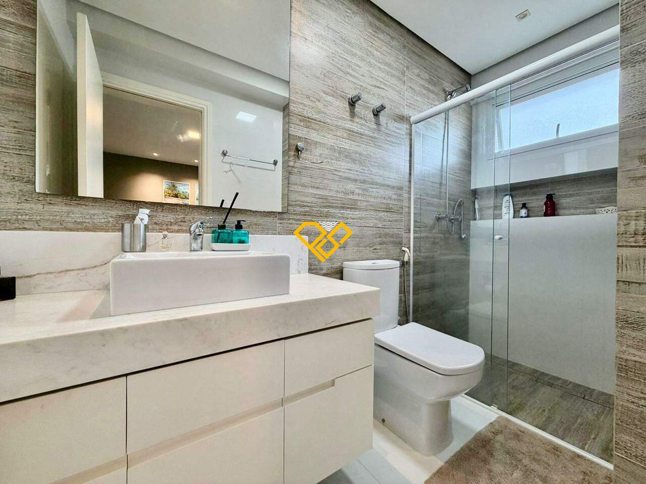 Apartamento à venda no Gonzaga: wc suite 1