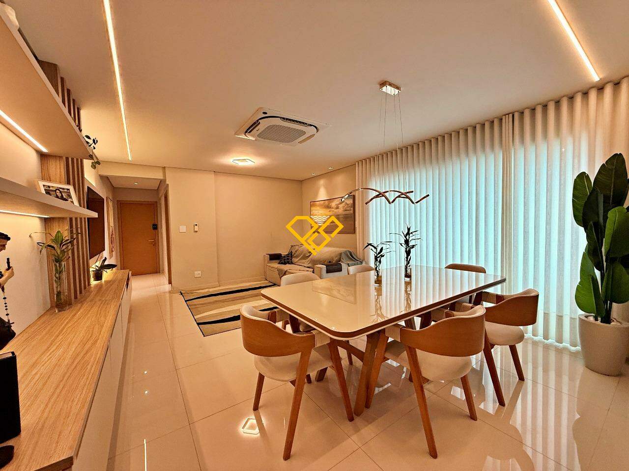 Apartamento para aluguel no Embaré: Sala