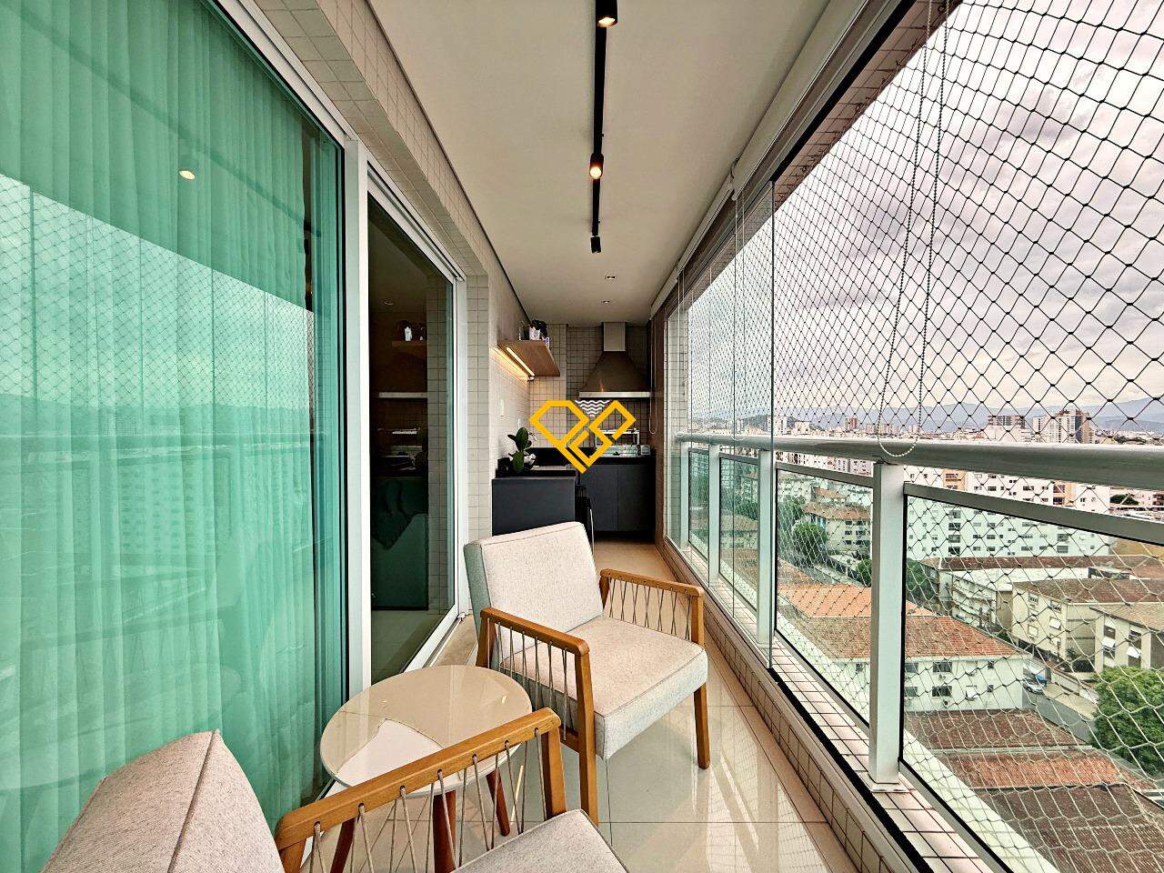 Apartamento para aluguel no Embaré: Varanda