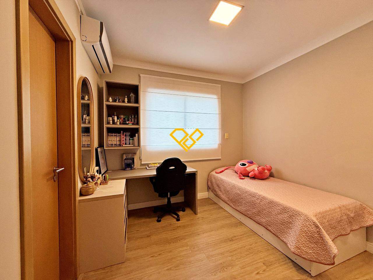 Apartamento para aluguel no Embaré: Suíte 3