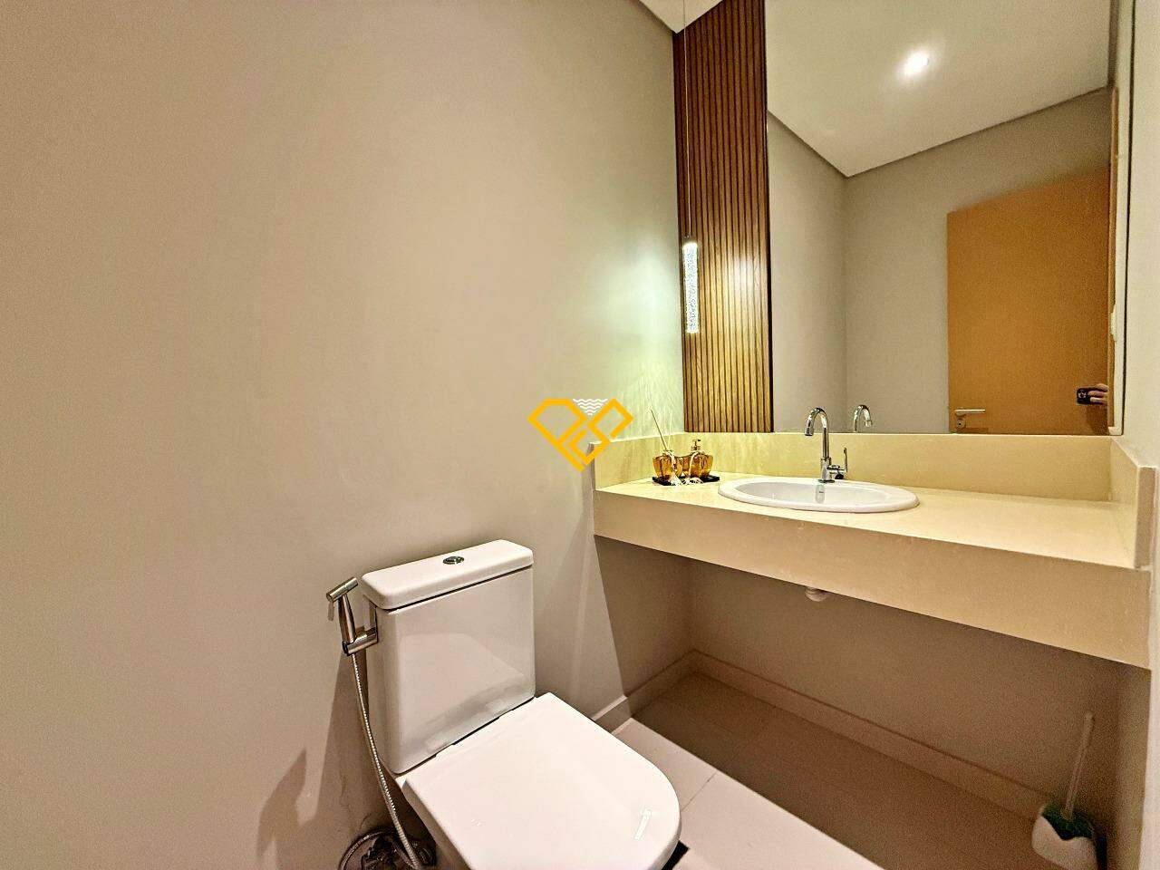 Apartamento à venda no Embaré: Lavabo