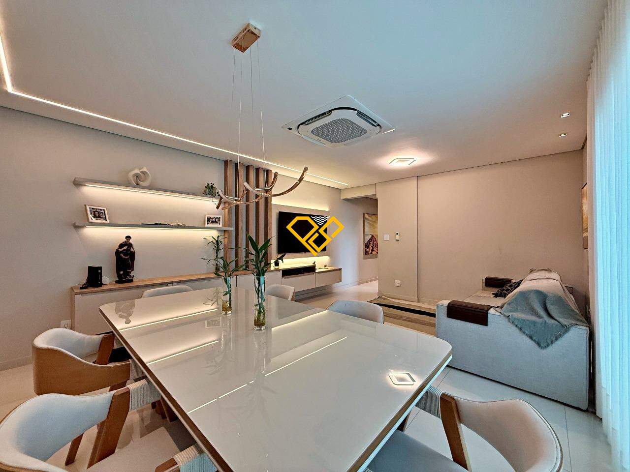 Apartamento à venda no Embaré: Sala