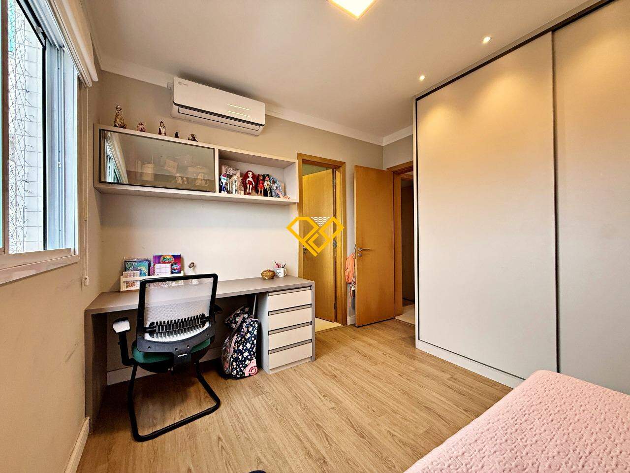 Apartamento à venda no Embaré: Suíte 2